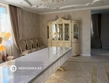6-комнатный дом, 5 соток, 200 м²