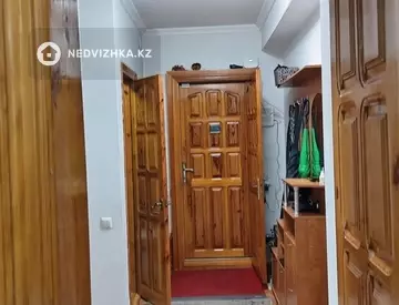 3-комнатная квартира, этаж 1 из 5, 70 м²