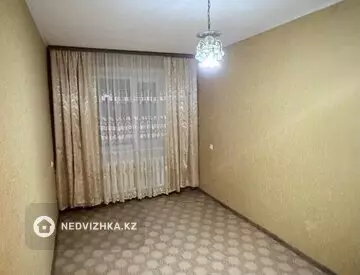 2-комнатная квартира, этаж 3 из 5, 45 м²