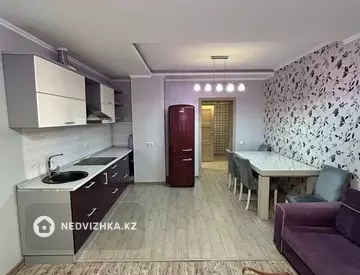 2-комнатная квартира, этаж 11 из 19, 65 м², На длительный срок