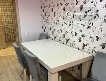 2-комнатная квартира, этаж 11 из 19, 65 м², На длительный срок