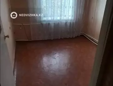 3-комнатная квартира, этаж 4 из 5, 59 м²