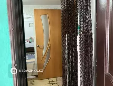 10-комнатный дом, 8 соток, 240 м²