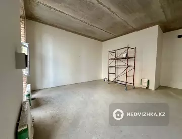 Офис, Магазин и др., этаж 1 из 12, 48 м², На длительный срок