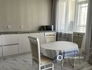3-комнатная квартира, этаж 7 из 18, 101 м²