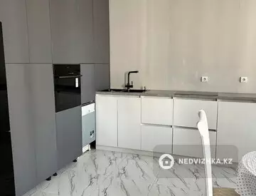 3-комнатная квартира, этаж 7 из 18, 101 м²