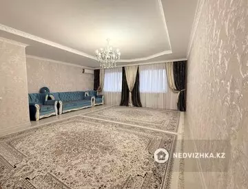 3-комнатная квартира, этаж 5 из 7, 123 м²
