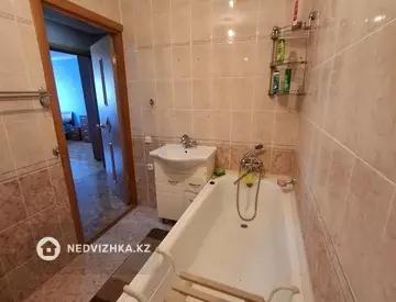 2-комнатная квартира, этаж 4 из 5, 48 м²