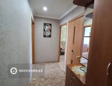 2-комнатная квартира, этаж 4 из 5, 48 м²