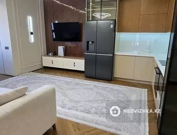 4-комнатная квартира, этаж 10 из 19, 97 м²