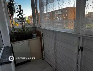2-комнатная квартира, этаж 3 из 6, 38 м²