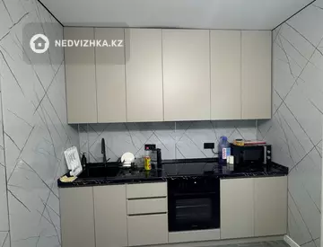 1-комнатная квартира, этаж 5 из 12, 44 м², Посуточно