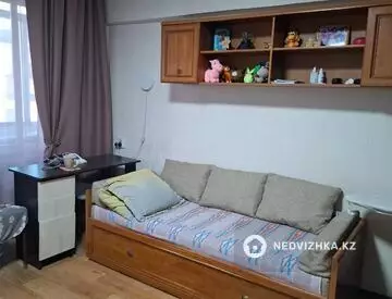 2-комнатная квартира, этаж 9 из 9, 71 м²