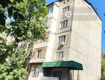 3-комнатная квартира, этаж 4 из 5, 62 м²