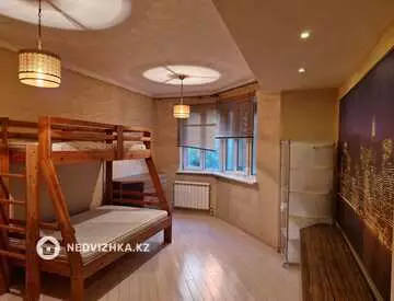 2-комнатная квартира, этаж 2 из 5, 88 м²