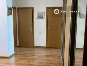 2-комнатная квартира, этаж 10 из 11, 70 м²