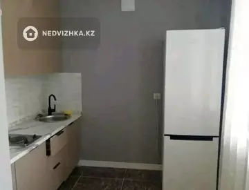 1-комнатная квартира, этаж 4 из 12, 39 м²