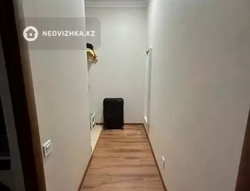 1-комнатная квартира, этаж 4 из 6, 37 м²