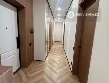 3-комнатная квартира, этаж 10 из 12, 70 м²