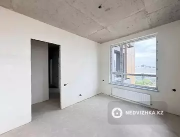 3-комнатная квартира, этаж 9 из 20, 103 м²