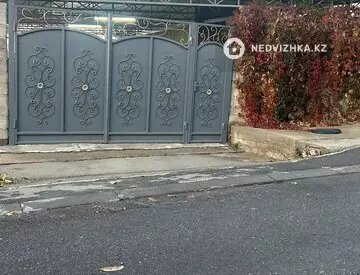 4-комнатный дом, 7.5 соток, 130 м²