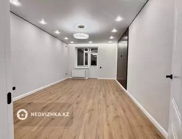 2-комнатная квартира, этаж 2 из 12, 47 м²