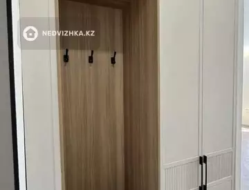 2-комнатная квартира, этаж 17 из 18, 58 м²