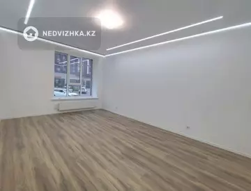 3-комнатная квартира, этаж 1 из 9, 98 м²