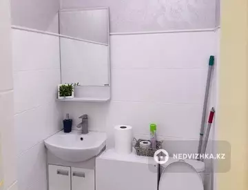Салон, этаж 2 из 2, 24 м², На длительный срок