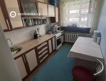 3-комнатная квартира, этаж 5 из 6, 64 м²