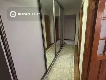 3-комнатная квартира, этаж 5 из 6, 64 м²
