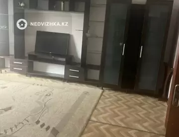 4-комнатный дом, 10 соток, 130 м², На длительный срок