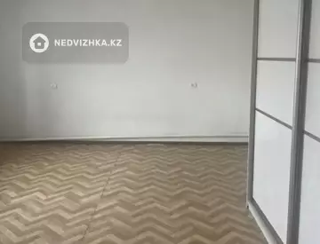 4-комнатный дом, 10 соток, 130 м², На длительный срок
