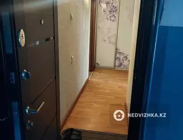 2-комнатная квартира, этаж 2 из 5, 48 м²
