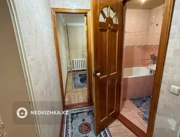 1-комнатная квартира, этаж 3 из 5, 30 м², Посуточно