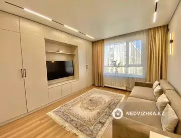 1-комнатная квартира, этаж 3 из 6, 36 м²