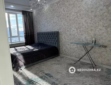2-комнатная квартира, этаж 8 из 10, 64 м²