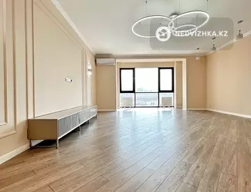 3-комнатная квартира, этаж 9 из 12, 165 м²