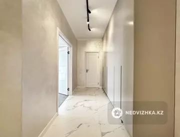 3-комнатная квартира, этаж 9 из 12, 165 м²
