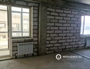 4-комнатная квартира, этаж 12 из 12, 150 м²