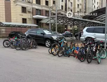 3-комнатная квартира, этаж 1 из 9, 106 м²