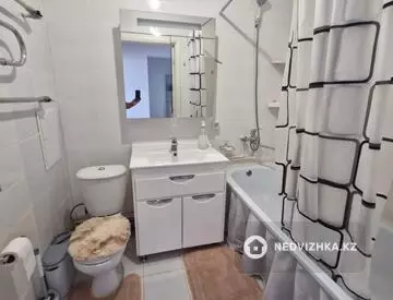 3-комнатная квартира, этаж 8 из 9, 86 м², На длительный срок