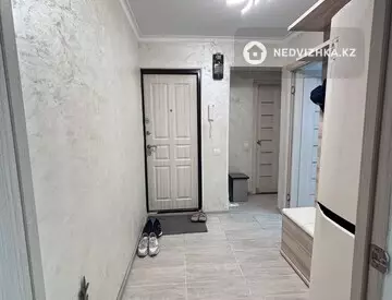 3-комнатная квартира, этаж 1 из 5, 54 м²