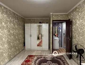1-комнатная квартира, этаж 3 из 5, 29 м²