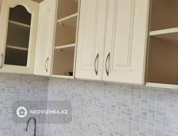 3-комнатная квартира, этаж 5 из 5, 59 м²
