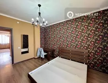 1-комнатная квартира, этаж 14 из 10, 70 м²