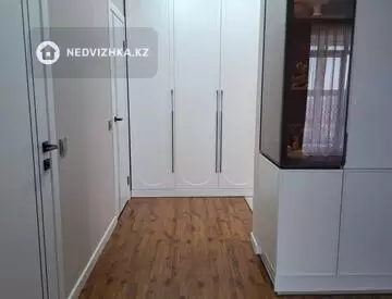 2-комнатная квартира, этаж 10 из 12, 68 м²