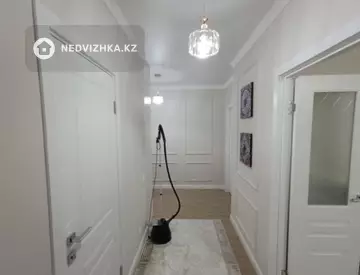 2-комнатная квартира, этаж 14 из 19, 68 м²