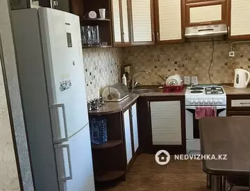 2-комнатная квартира, этаж 1 из 5, 43 м², На длительный срок