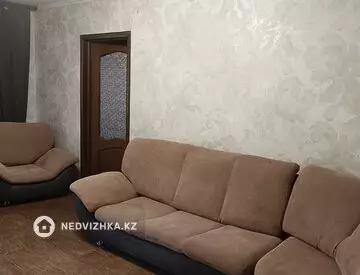 2-комнатная квартира, этаж 1 из 5, 43 м², На длительный срок